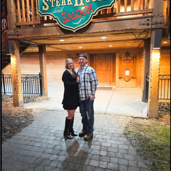 Meet your Posher, Tosha - Picture 6 of 9